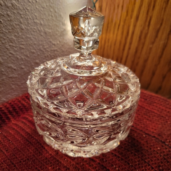 Vintage Other - Vintage Candy Nut Compote Round Dish Bowl Cut Clear Glass Lidded Mint Condition